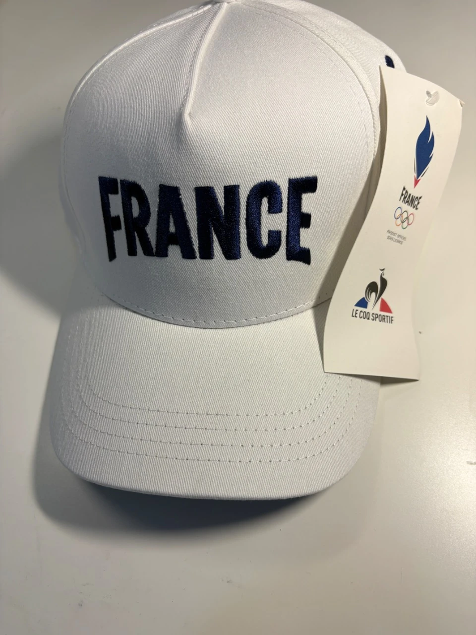 Casquette France – Le Coq Sportif – JO Paris – Neuve avec étiquette